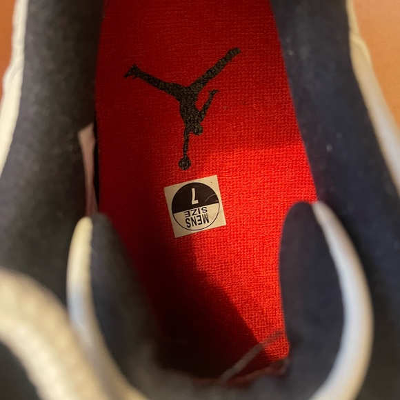 2019 Air Jordan 11 Retro Low 'Light Bone Snakeskin' - Picture 6 of 7